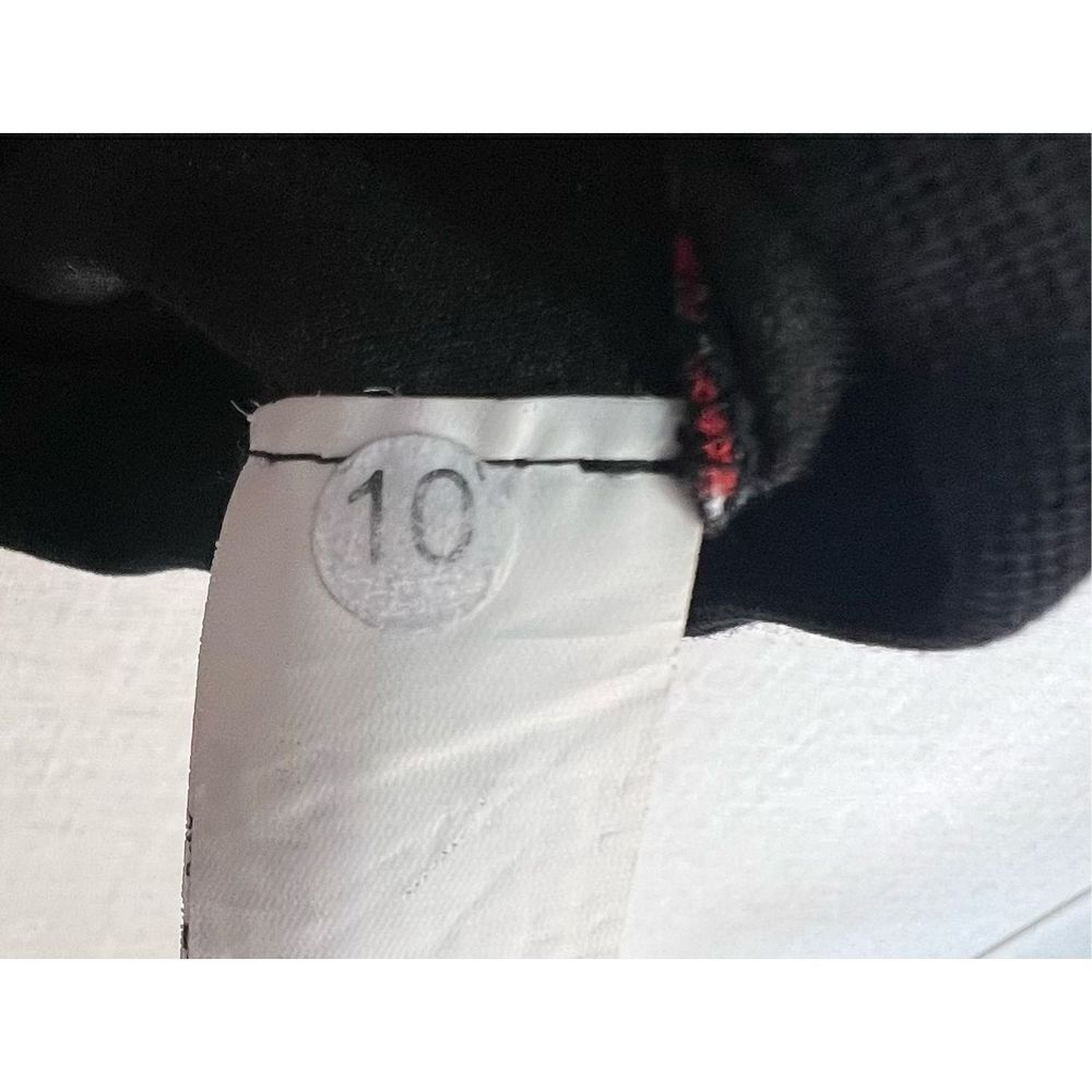 ZARA Black and Red Zip Up Front Ultra Cropped Stretchy Tank Top - Picture 3 of 5